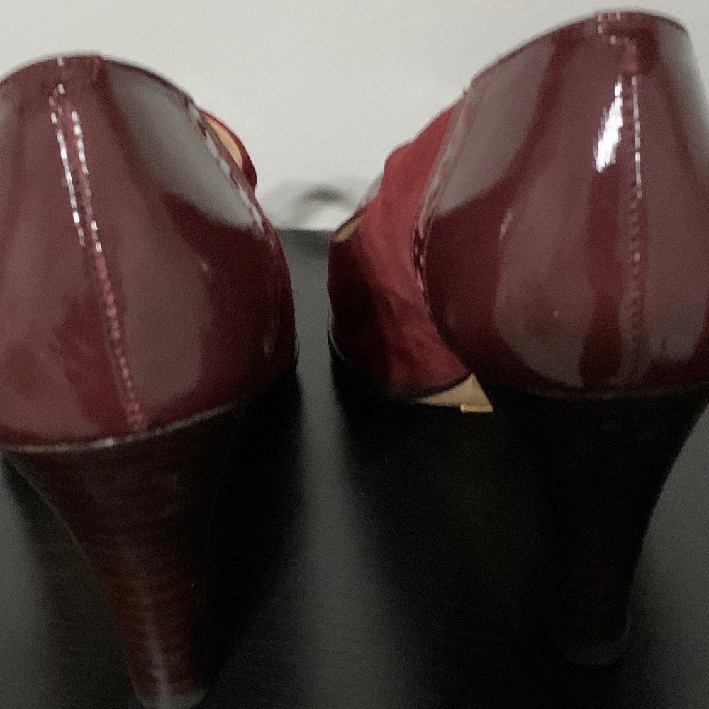 Heels - Picture 3 of 3